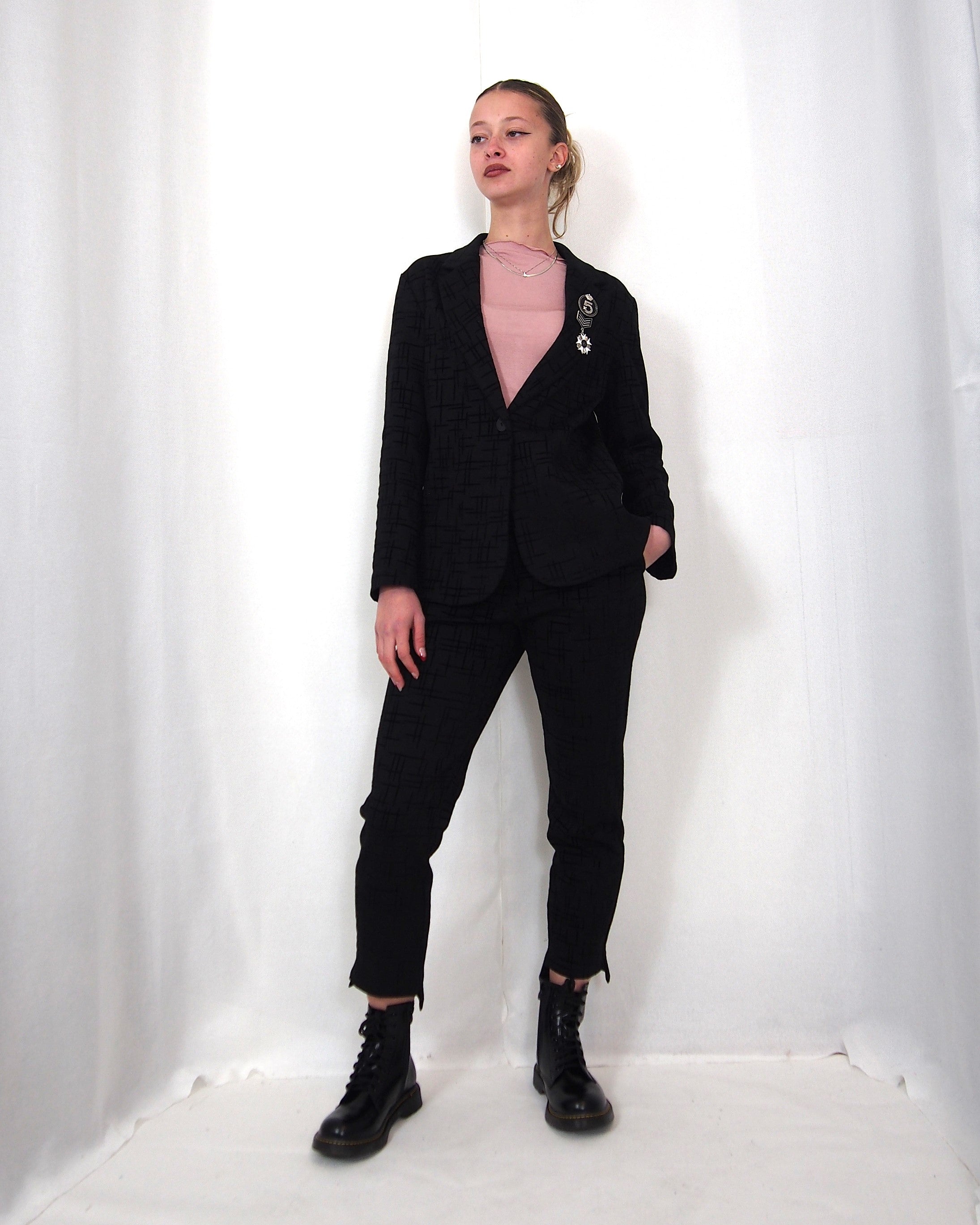 BLAZER ELEGANTE TESSUTO JACQUARD NERO.TAILLEUR COMPLETO "BLACK STRUCTURE"